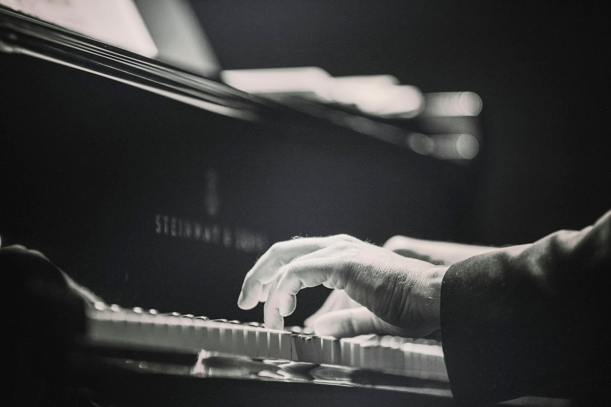 Festivali i Muzik\u00ebs Kamertale n\u00eb Prishtin\u00eb koncert me piano n\u00eb Sall\u00ebn e Kuqe